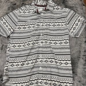 Cactus Man Short Sleeve Slim Fit Button Down Shirt | Size Medium